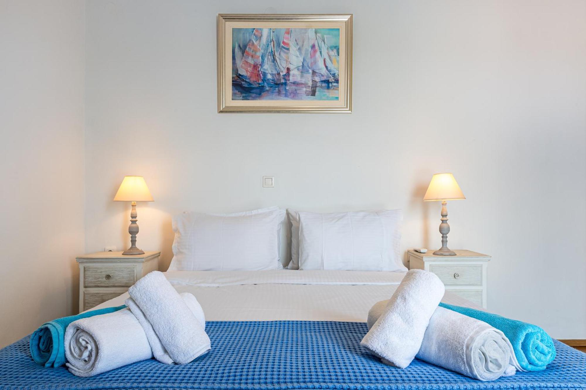 Dimitra Apartment With Private Pool And Sea View -The Ground Floor Of A Two Storey Building Daratsos Exterior foto