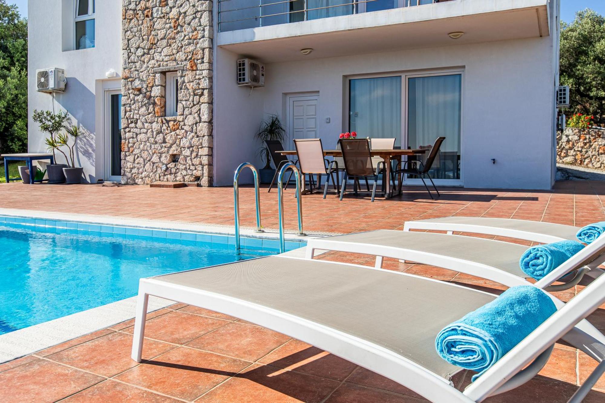 Dimitra Apartment With Private Pool And Sea View -The Ground Floor Of A Two Storey Building Daratsos Exterior foto